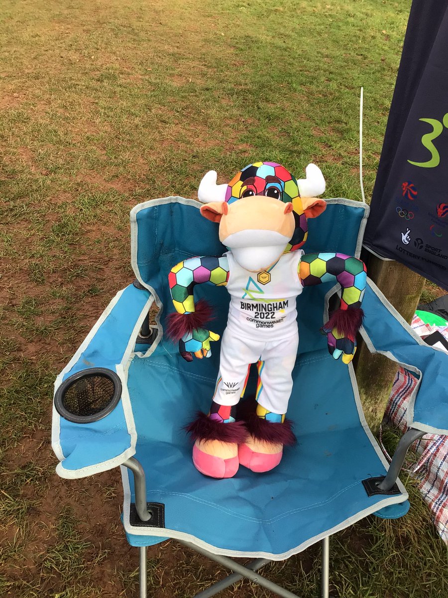 Perry has been to say hello to @safetymedicalgroup <a href="/birminghamcg22/">Birmingham 2022</a> <a href="/YourSchoolGames/">School Games</a> <a href="/YouthSportTrust/">Youth Sport Trust</a> #posewithperry #B2022