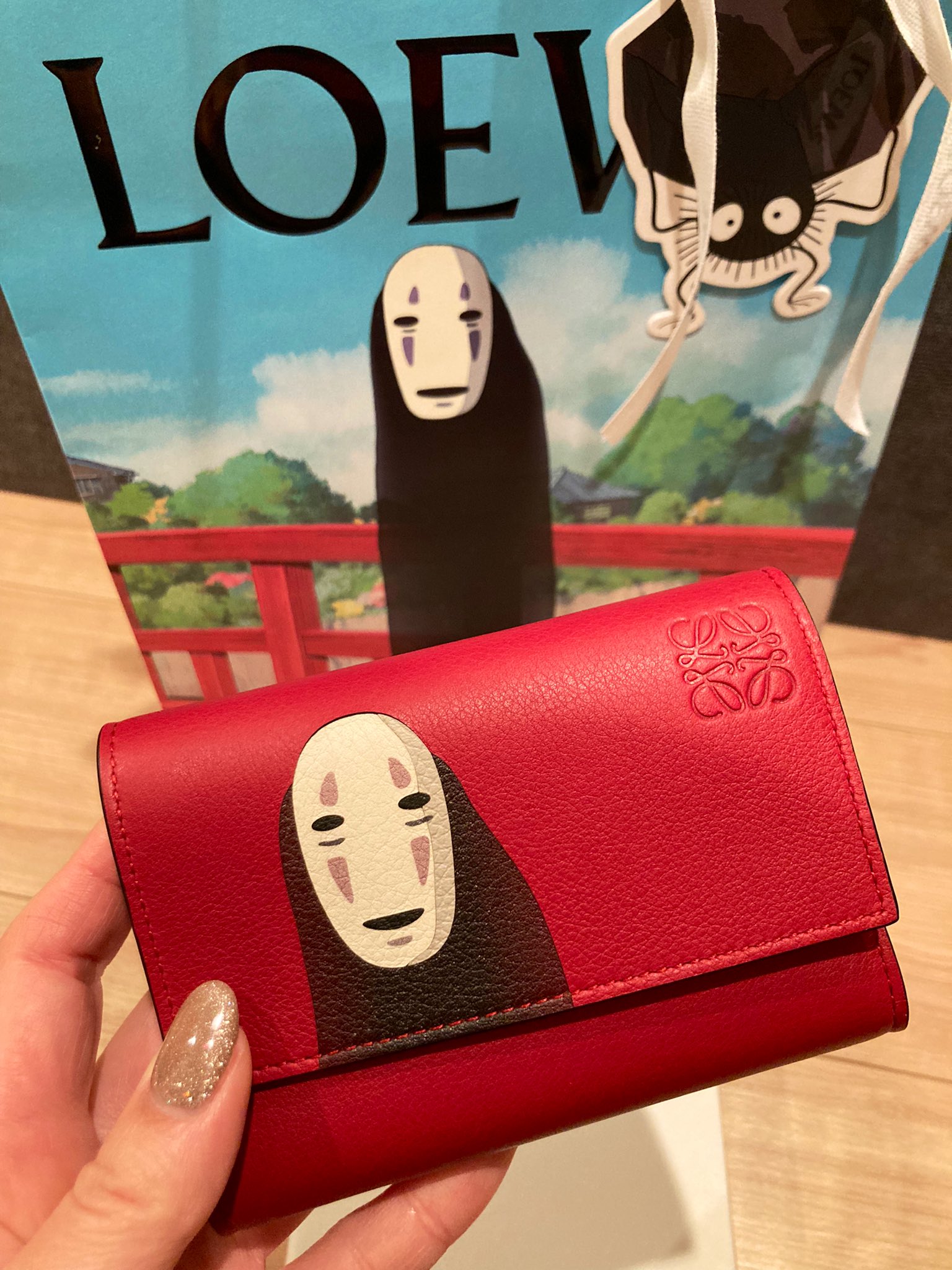 のエンボス LOEWE - 新品 LOEWE ロエベ 千と千尋 カオナシ 財布 の通販