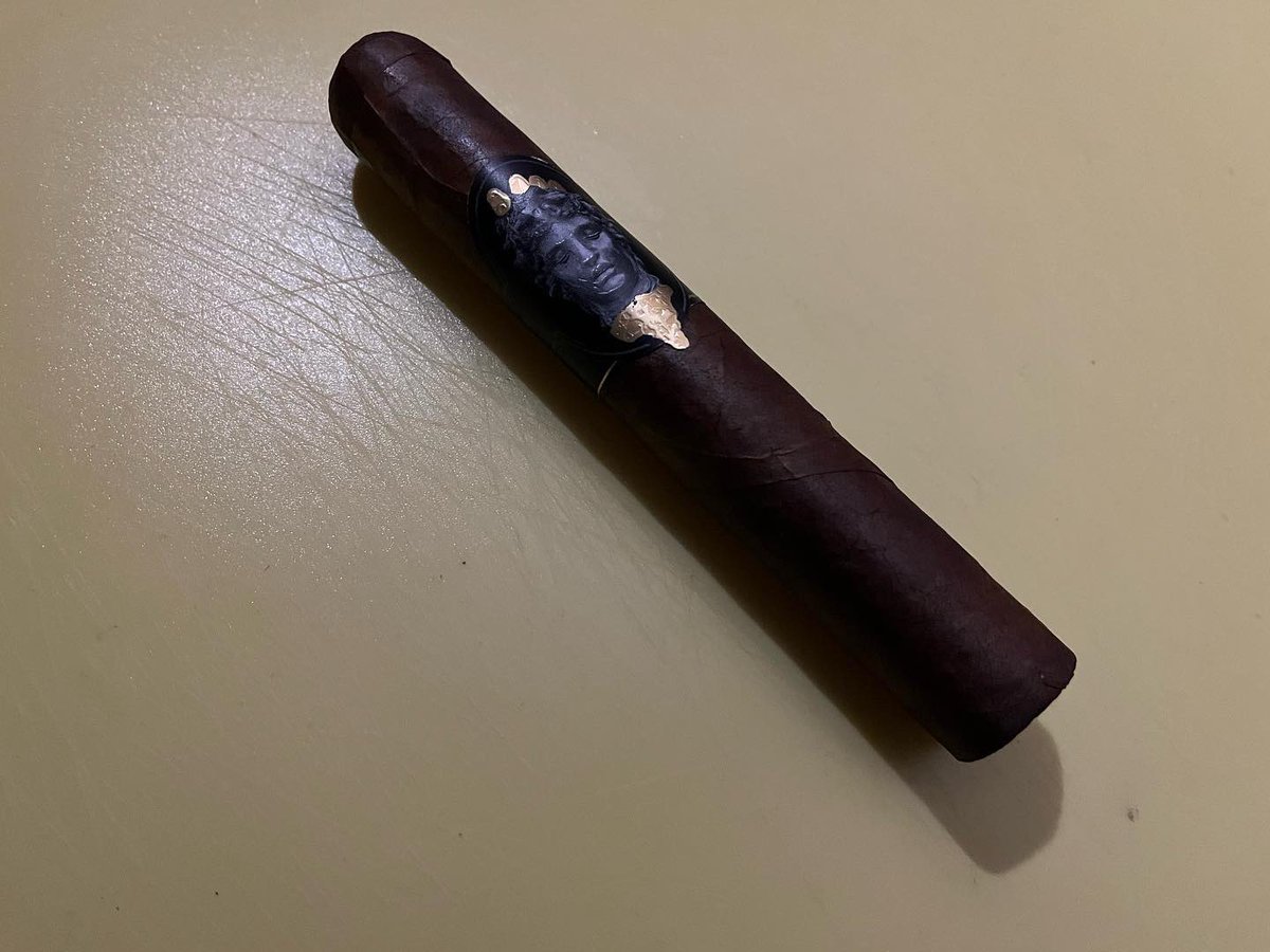 Alec &amp; Bradley Gatekeeper #cigar.  A gift from <a href="/ShellyCanuck/">Shelly Mac - Boring Small Biz</a>.
Wrapper- Ecuador Habano
Binder- Nicaraguan
Filler- Dominican &amp; Nicaraguan