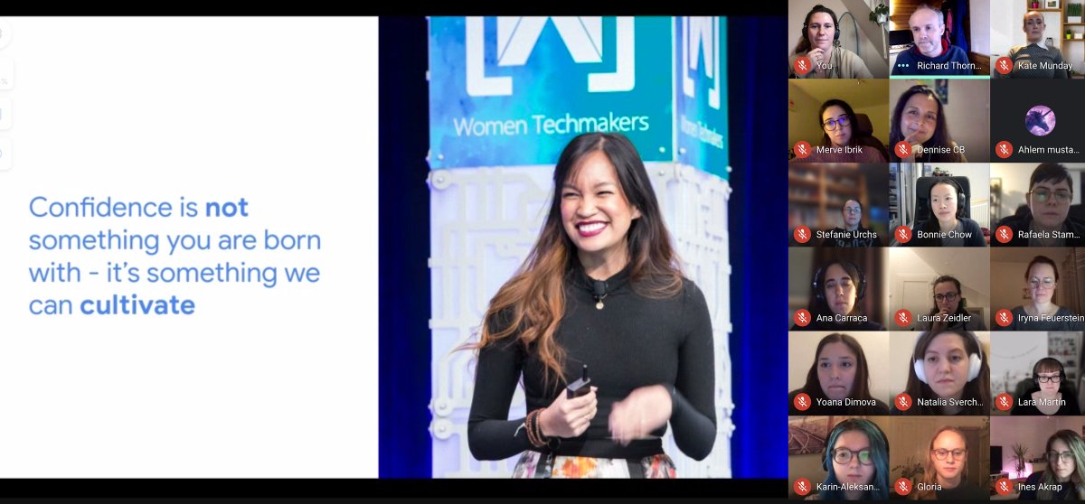 googledevs's tweet photo. 📢 Calling all women developers in Europe!

#WomenDeveloperAcademy is looking for new participants. Build skills to become an industry leader, with opportunities to:

🤝 Network with women devs
👩🏽‍🏫 Craft tech talks
❤️ Build confidence

Apply by 1/23 → https://t.co/zFiDYy8sfp https://t.co/qRNrmYvZlV