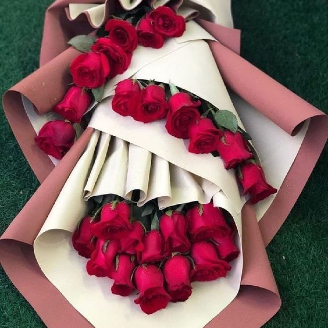Fleurexpert's tweet photo. De la composition à l'#emballage, le bouquet repousse sans cesse les limites de notre créativité! 💐

Nous vous proposons des emballages de qualité et au meilleur prix pour vos bouquets de #SaintValentin! Découvrez maintenant: https://t.co/cnXtHkkaO9

Photos: Pinterest https://t.co/vy7hKorePC