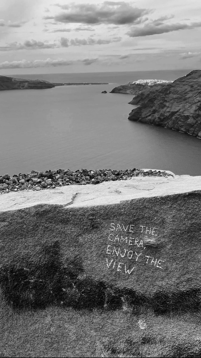 chadschallick's tweet photo. Santorini…#Greece #Santorini https://t.co/47nM2TYApt