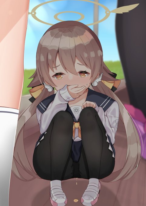 モモフレンズの新作限定グッズの発売日に長時間列に並んでたせいでおもらししてしまった子がいたらしい… 