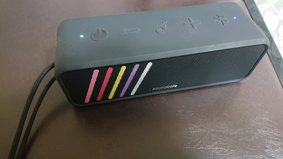 Ayaka_TDF_9692's tweet photo. この重低音強めの『玉イコライザー』でさっきのももクリ登場曲PRIDE流したら現地並みに迫力あったわww
でもやっぱももクロのライブは現地が一番なんだけど…🥺
#Piride
#Soundcore
#ももクリ2021 #momoclo https://t.co/XtaTW5ie6n