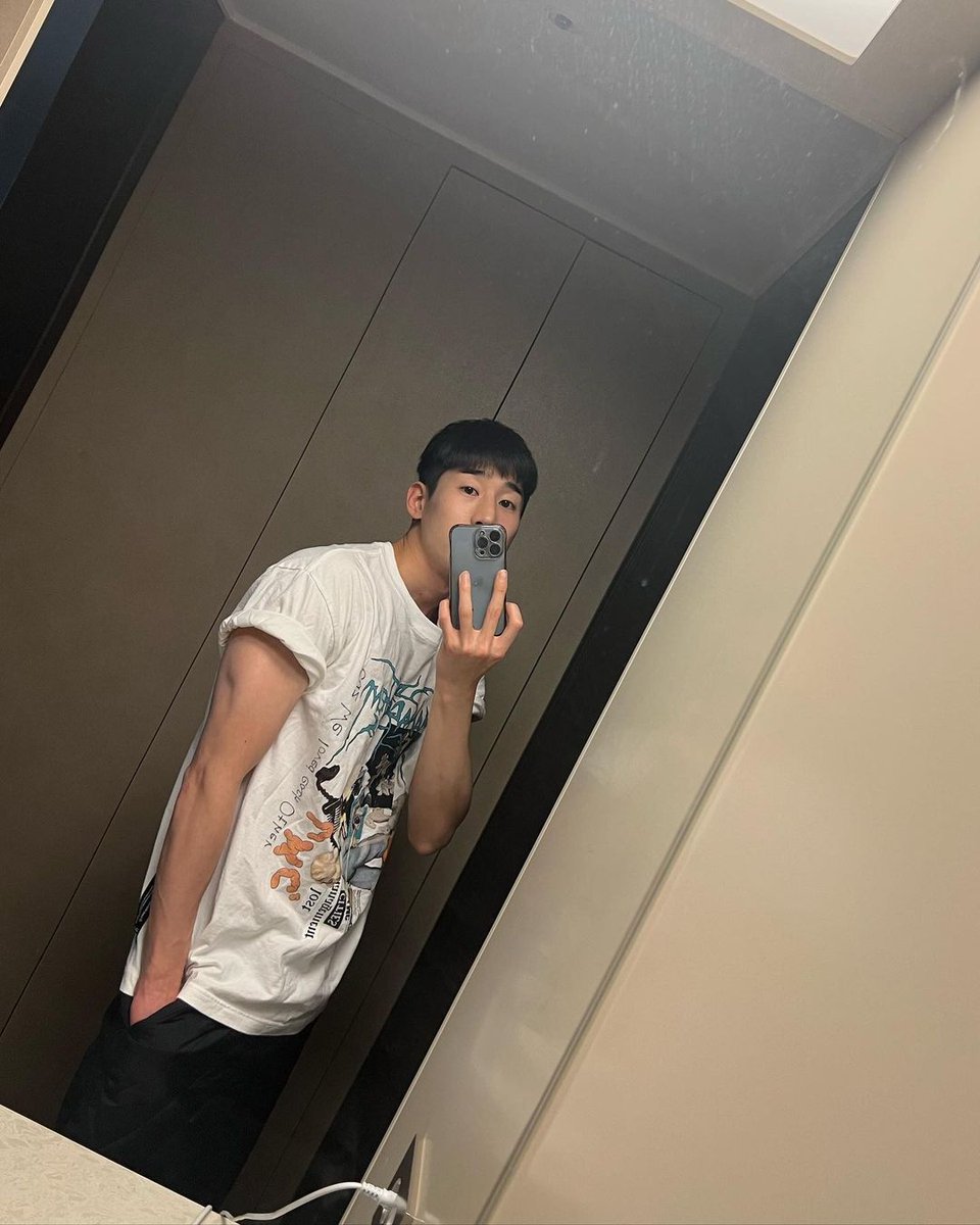 S_EUNGWOO's tweet photo. Until then. https://t.co/Fw92e9siuM