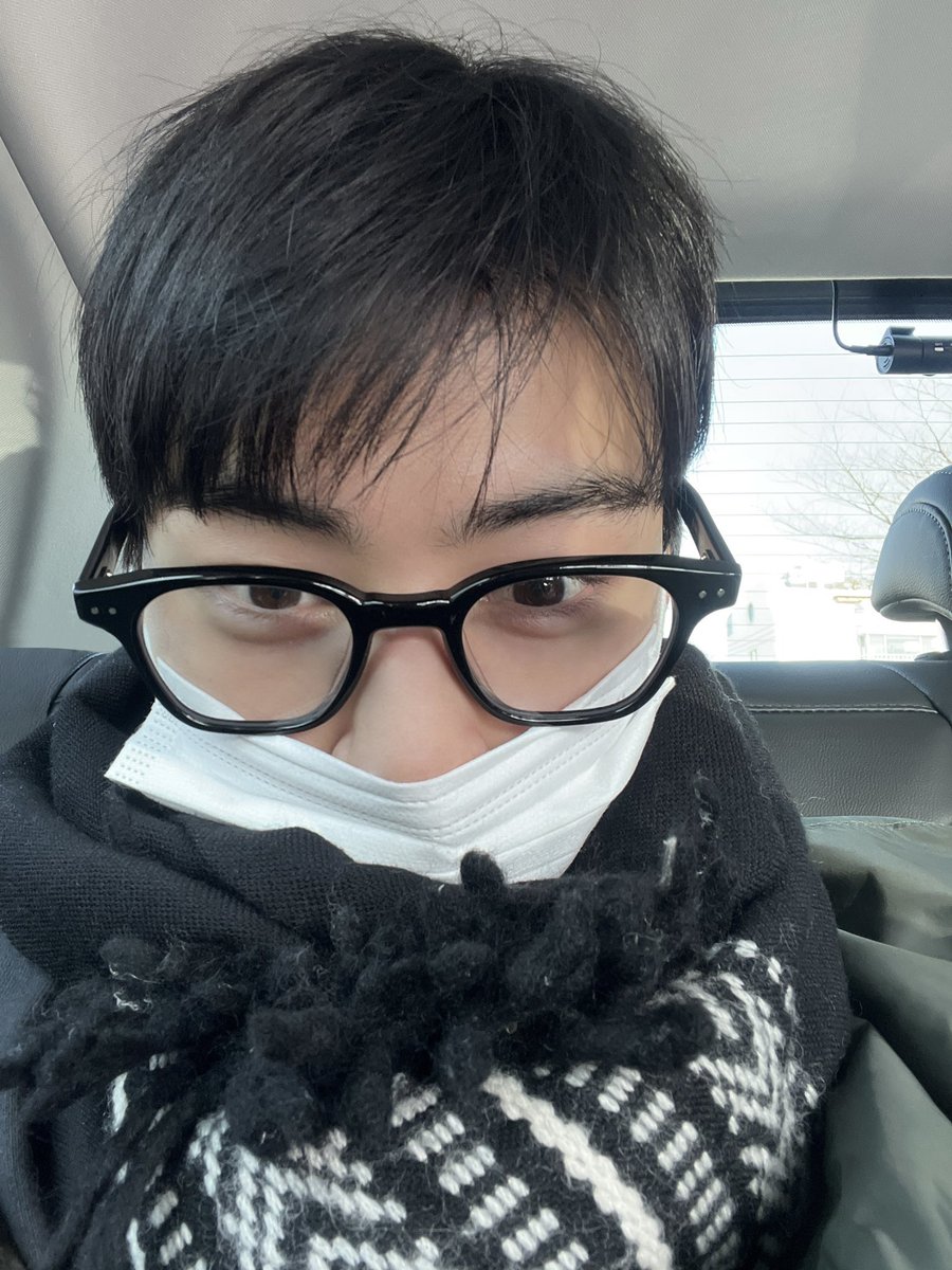 eunfolder's tweet image. how can someone be so cute