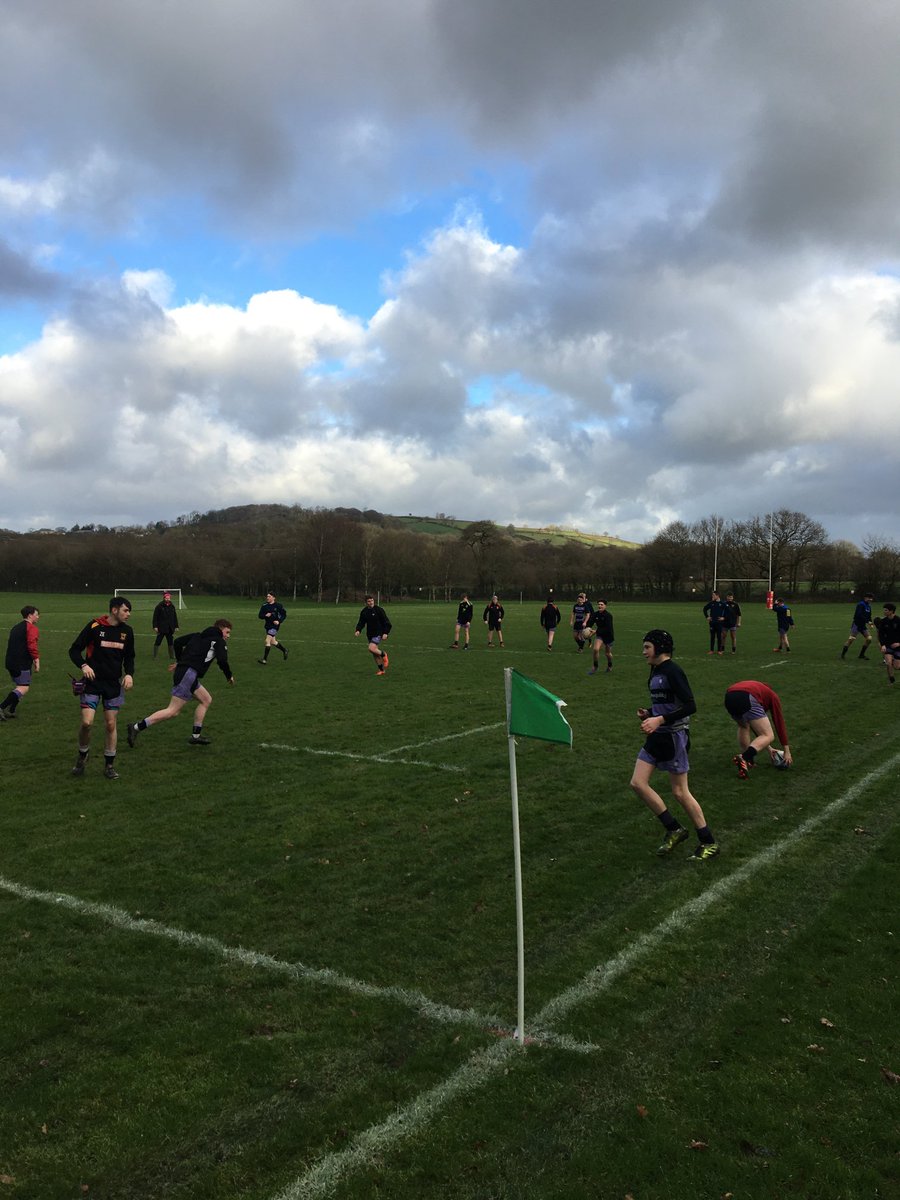 Paratoi am gêm cwpan Cymru Dan 18 v Ystalyfera <a href="/6edYGGBM/">Chweched YGGBM</a> @YGGBM <a href="/YsgolYstalyfera/">Ystalyfera - Bro Dur</a>