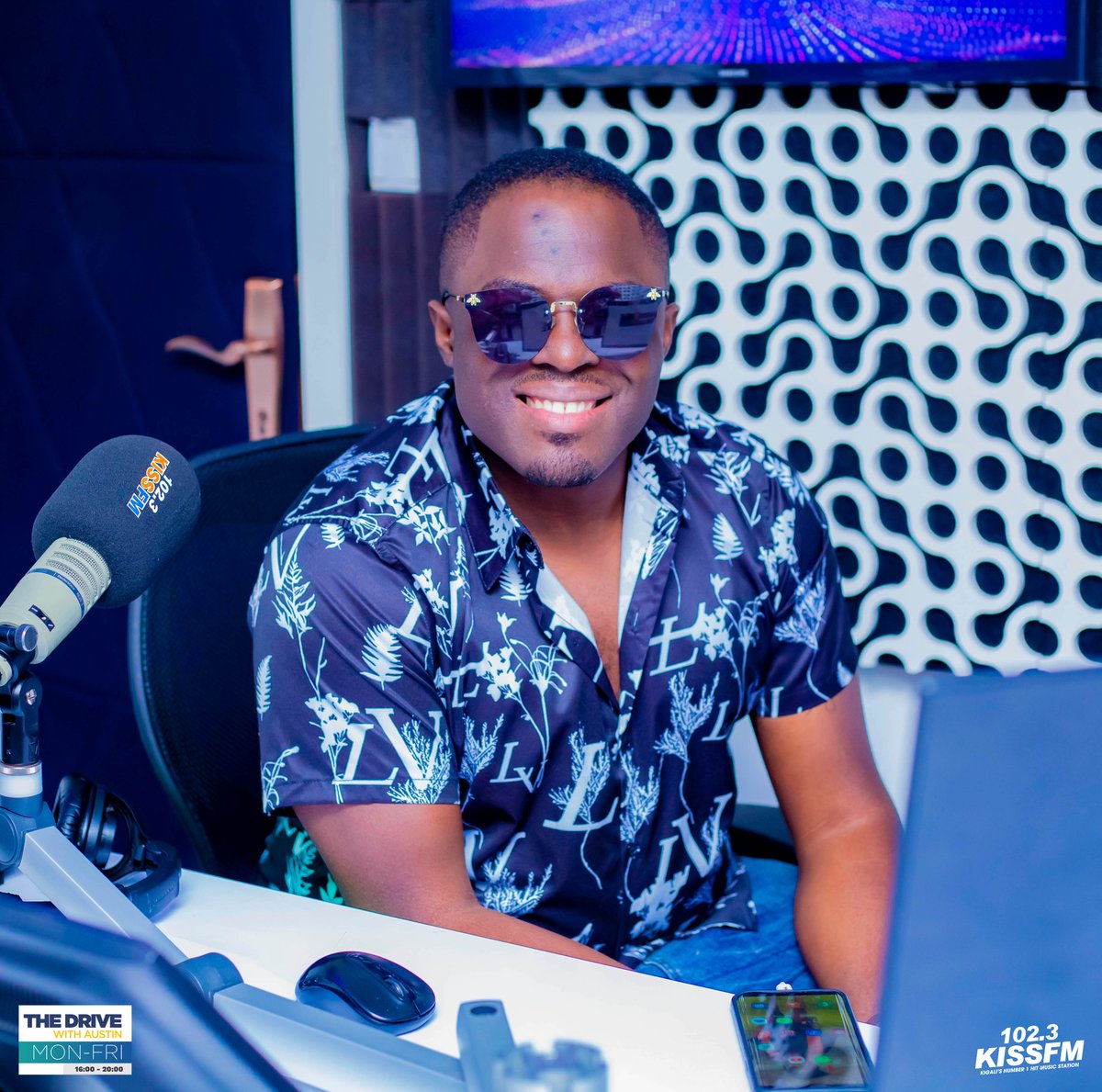 1023KISSFM's tweet photo. What's Good!!! Austin is back fam!! Umuntu utubonera #GATAMA amuzane ku kazi ibihembo bishimishije birateganyijwe🤣🤣 Ikaze muri #Drive https://t.co/IGgHuTnOr6