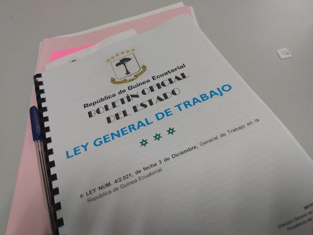 Ya disponible en el Boletín Oficial del Estado, la nueva Ley General de Trabajo. N° 4/2021 de fecha 3 de Diciembre, cambiando la Ley 10/2012 de fecha 24 de Diciembre a fin de afrontar las exigencias y retos que demanda el mercado laboral de cara al futuro. <a href="/mercadoguineano/">MERCADO GUINEANO</a>