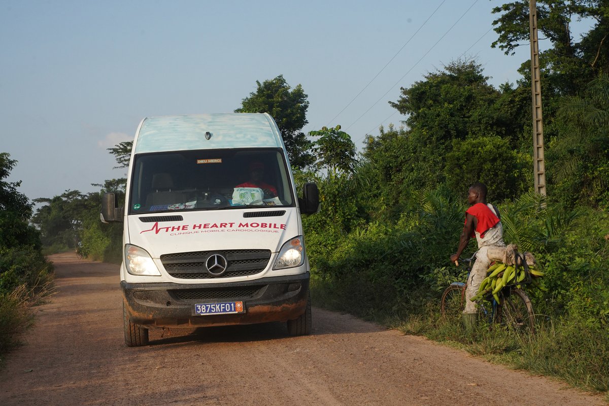 #theheartmobile is on its way to the Abengourou department to carry out a prevention and screening campaign! #cotedivoire #deliveringhealthcare #prevention #cardiology #tothelastmile #theheartfund