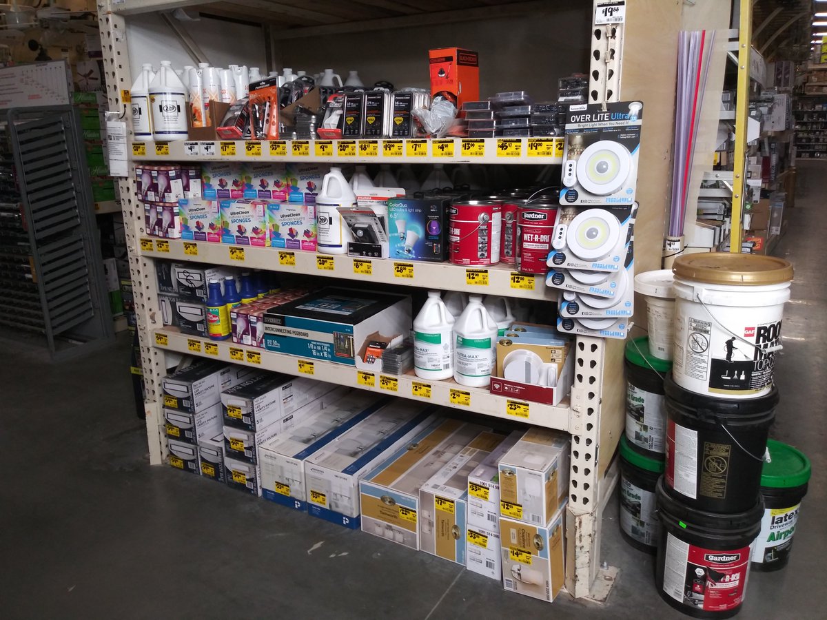 watkinsh89's tweet photo. Spent some quality time making sure our clearance bays are ready for our customers. Lots of great bargains! https://t.co/UoDeMteM4g