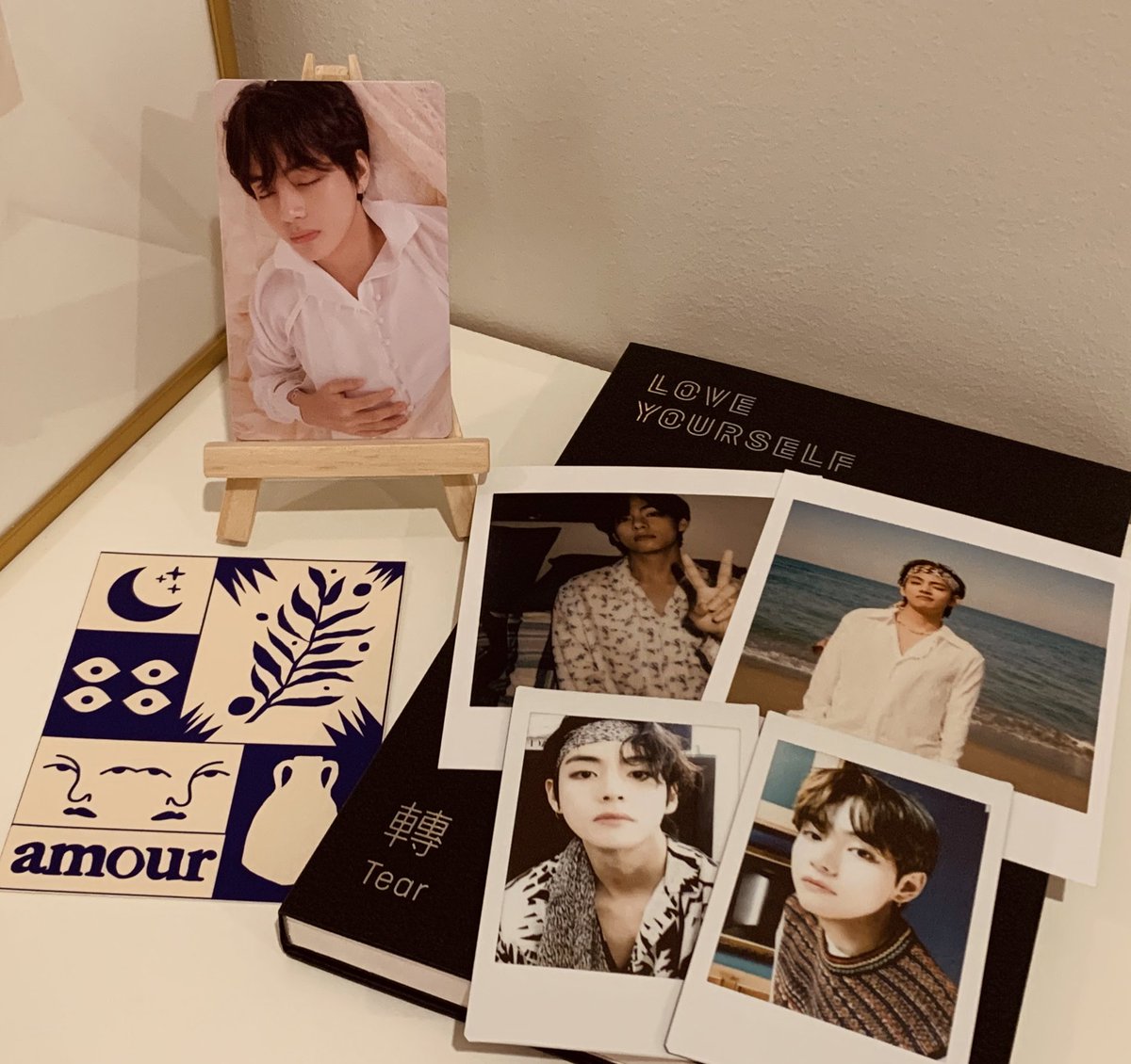 snowflowergifts's tweet photo. ✦ TEAR ALBUM GA ✦
— 1 winner | worldwide

›  rt, followers only
›  ends on jan 22
›  see reply for full inclusions https://t.co/By3JfQUX1e