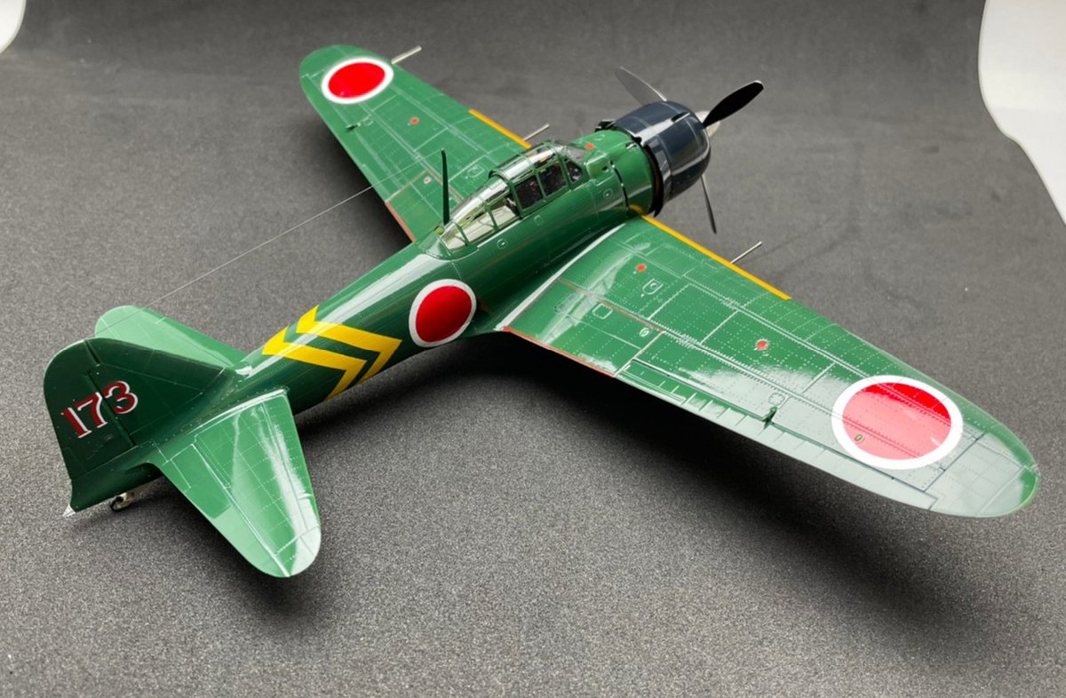 sio15372's tweet photo. タミヤ48の零戦22型完成しました😄大戦機だけど、ピカピカにしてみました‼️ https://t.co/Sy5bAX5ARg