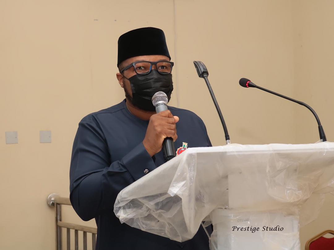 absmag's tweet image. The Nigeria Economics Students Association, Federal University, Birnin Kebbi held a programme on Corruption and Socio-Economic Development last Saturday and it was an honour to speak on how ICT can aid the fight against corruption in our dear state.