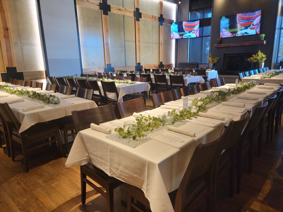 Stone_Werks's tweet photo. Beautiful Wedding reception at our Culebra location! 🥂
.
Thank you for letting us be part of your special day Mr. &amp; Mrs. Treviño 🥰💍
.
#stonewerks #sanantoniotexas #privateevents #specialday #wedding #satx #culebracommons https://t.co/ZDTtu5hyCb
