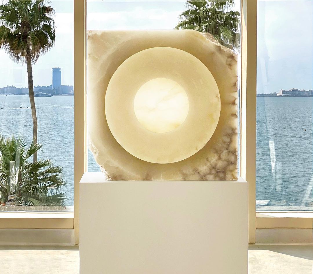 View previously unseen works from incredible artist Anish Kapoor in our pop-up art space with @GContinua | bit.ly/TW-JumEscapes-… - #TimeExceptionallyWellSpent #BurjAlArab #JumeirahHotels