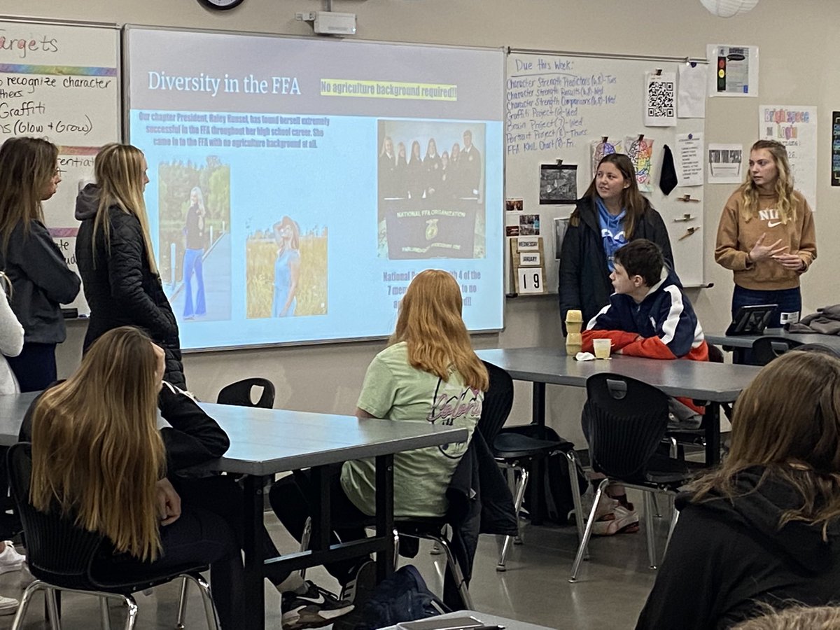 TSMSAD's tweet photo. Thank you @troyffa for visiting Ms. Lilley’s class at @TroySouthMiddle today!! #TroySouth #proud2br3 #TitanStrong #TitanPride #TSMSRocks #TroyFFA https://t.co/wyIs3JlcKp