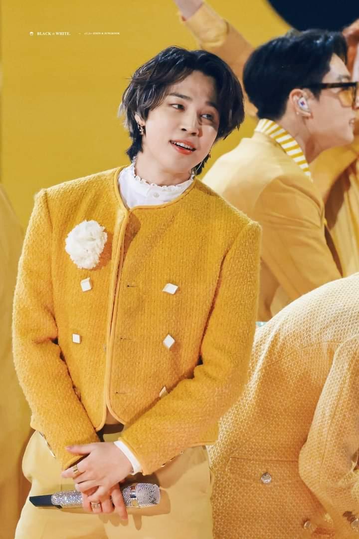 Elia31339744's tweet photo. SMOOTH LIKE BUTTER 
#BTS_Butter by #BTS is my trending song choice @BTS_twt https://t.co/5NfpVXrLE5
