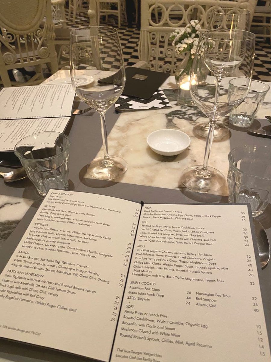 deekenna4's tweet photo. Today's dinner, the taste of the Michelin restaurant is very good https://t.co/uJsN3MloOM