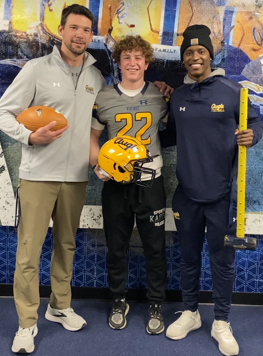 1iamjohnson's tweet photo. Had a great time visiting @AugieILfootball! Special thanks to @Coach19Bell for the great hospitality looking forward to returning soon. @BenetRedwingFB https://t.co/g5dpAu98y7