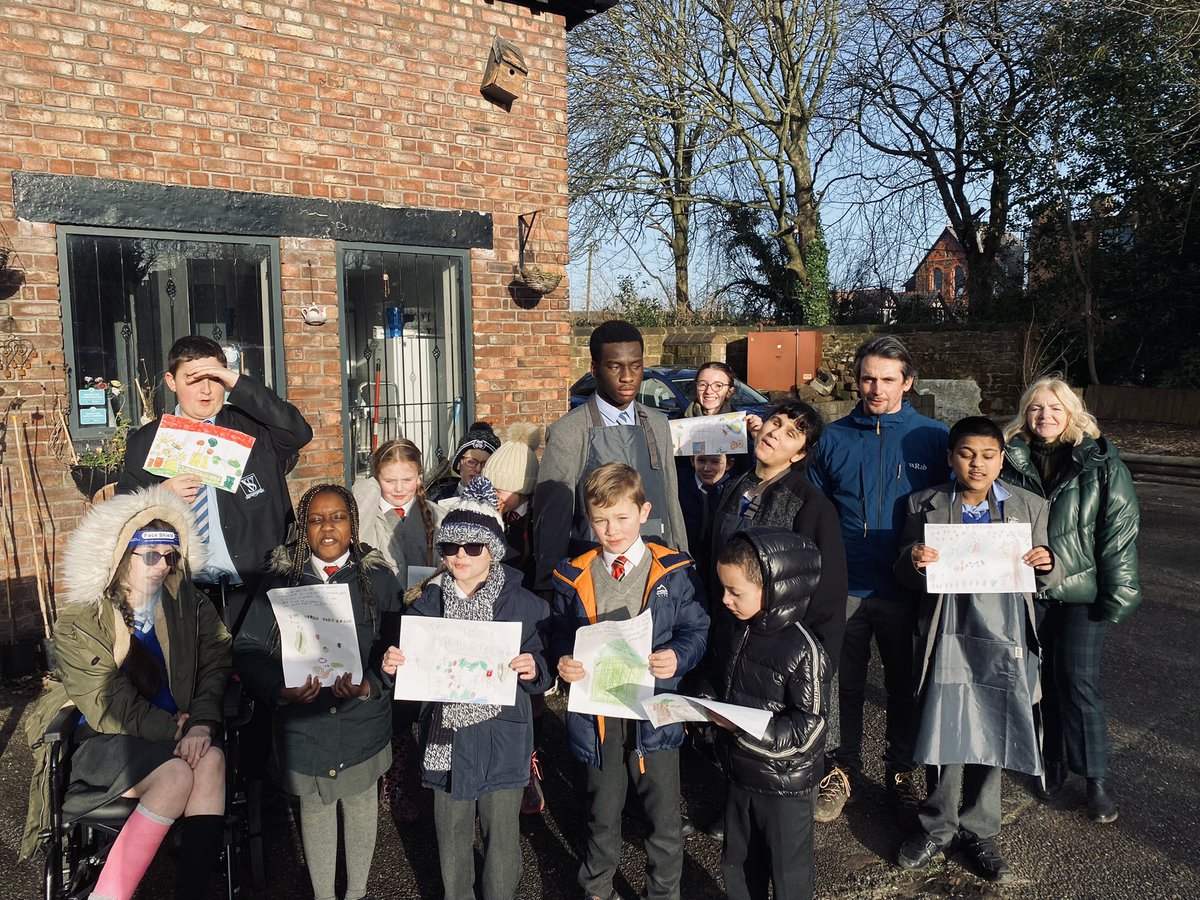 StVincentsL12's tweet image. An exciting #ReverseInclusion session with our friends @AllSaintsL4 as we prepare to launch our @RHSSchools The Little Free Greenhouse Project. We’ve also been exploring more sustainable ways to save and sow seeds @davidstvin @norah_warburton @DrJohnAPatters1 @BaldHeadteacher ☀️