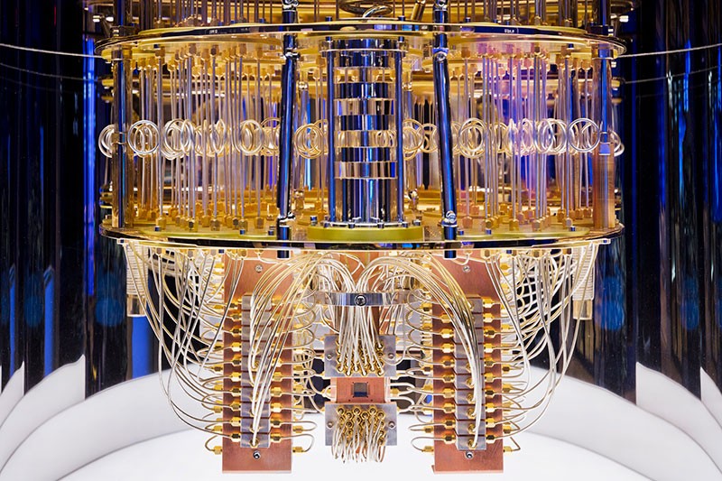 MIT_CSAIL's tweet image. A new programing language for quantum computing describes &amp;amp; verifies entangled data to prevent bugs: bit.ly/3GJEHMm

(image @IBM)