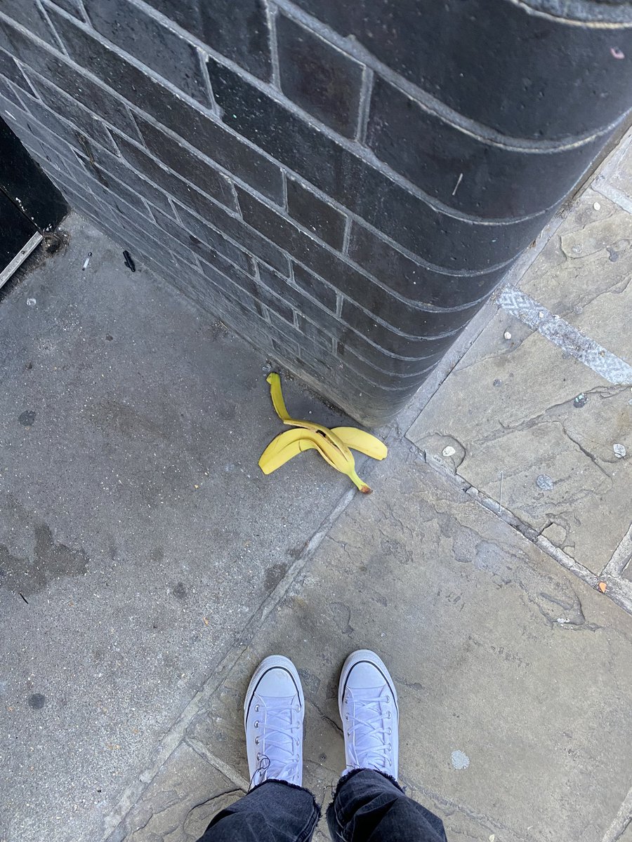 abbyypedersen's tweet photo. Banana girl like :) 9/10 https://t.co/rBb7Pg0DpZ