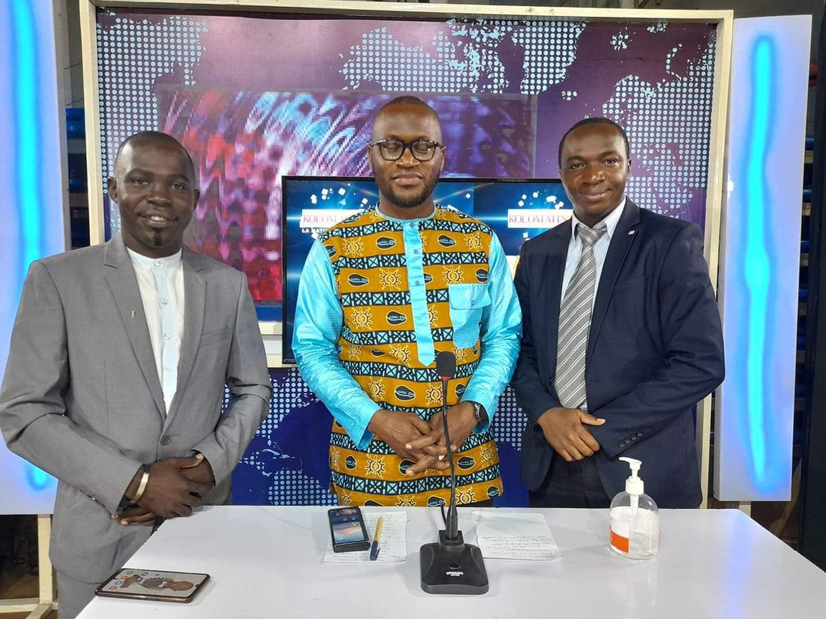 ConakryJci's tweet photo. Passage du Président local #Aly_Badara_CHERIF et du Vice président National Zone A dans l'émission KOLOMATIN de la RTG. 
Retour sur images..
JCI Africa and the Middle East 
JCI Guinée 
#Leading_is_our_Duty 
#faisons_le_ensemble 
#des_actions_fortes_pour_une_organisation_forte https://t.co/93i0G7J4F1