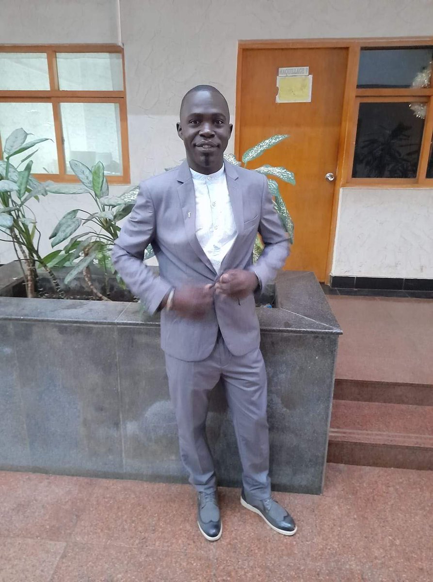 ConakryJci's tweet photo. Passage du Président local #Aly_Badara_CHERIF et du Vice président National Zone A dans l'émission KOLOMATIN de la RTG. 
Retour sur images..
JCI Africa and the Middle East 
JCI Guinée 
#Leading_is_our_Duty 
#faisons_le_ensemble 
#des_actions_fortes_pour_une_organisation_forte https://t.co/93i0G7J4F1