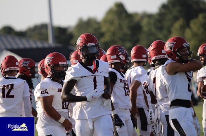 ari_watford's tweet photo. #AGTG Excited to say I have received my 11th offer from The University of South Carolina. #SpursUp https://t.co/21QBKkhx9G