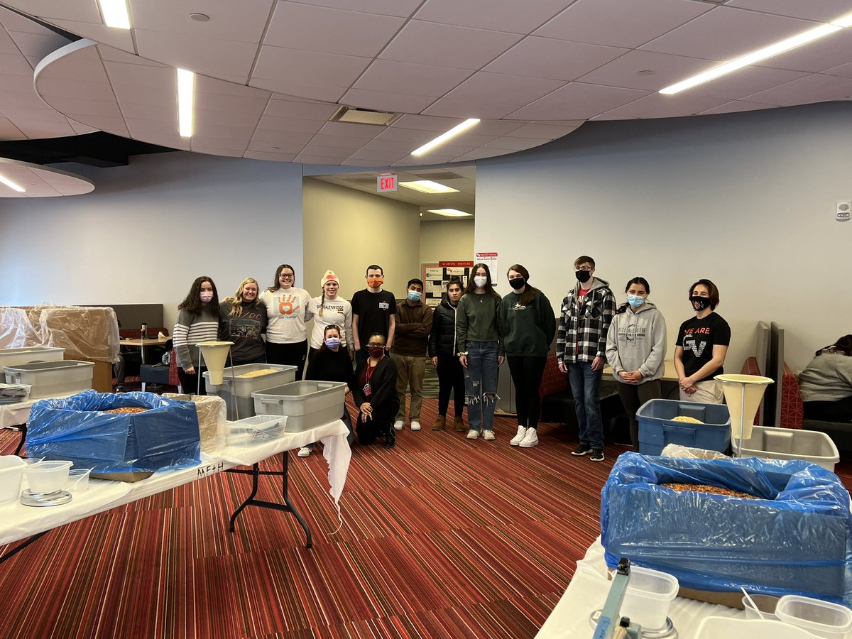 hjpries's tweet image. Meal packaging event today! Meals from the Heartland for MLK Week of Service! All this boxes will be filled!