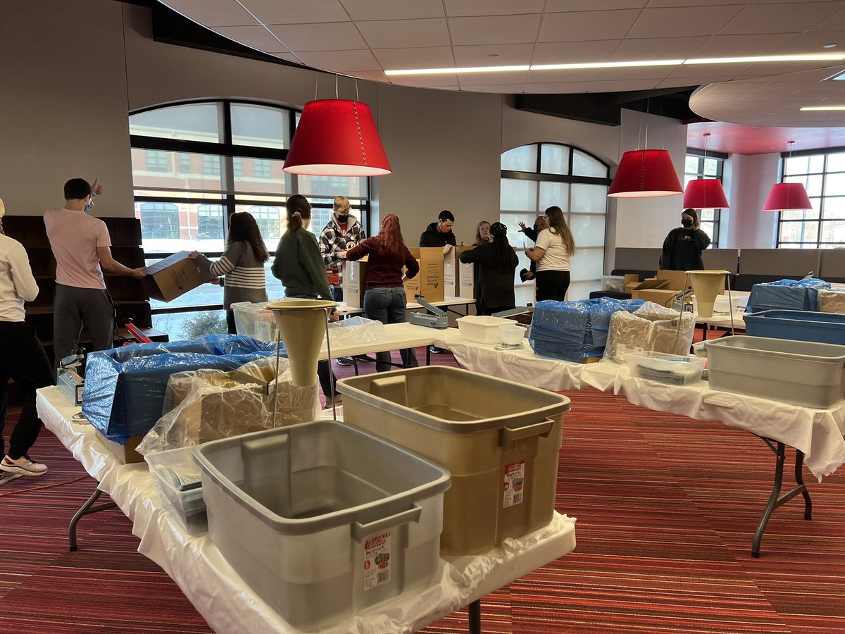 hjpries's tweet image. Meal packaging event today! Meals from the Heartland for MLK Week of Service! All this boxes will be filled!