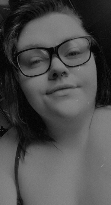 Good morning   Now say it back 💕🥰  #bbw #ssbbw #selfie #findom #femdom #femdomme #nsfwtwt https://t.<a href="/tag/bbw"class="tags">#bbw</a><a href="/tag/ssbbw"class="tags">#ssbbw</a><a href="/tag/selfie"class="tags"><span>#selfie</span></a><a href="/tag/femdom"class="tags"><span>#femdom</span></a><a href="/tag/findom"class="tags"><span>#findom</span></a><a href="/tag/femdomme"class="tags"><span>#femdomme</span></a><a href="/tag/nsfwtwt"class="tags"><span>#nsfwtwt</span></a>