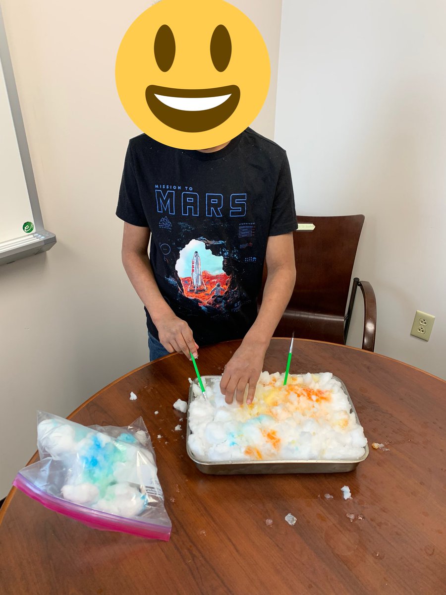 mskeating_wcs's tweet photo. Using all this snow to our advantage - Snow painting &amp; the Expanding Expression Tool today! ❄️🎨 https://t.co/3cxZcVv2Or