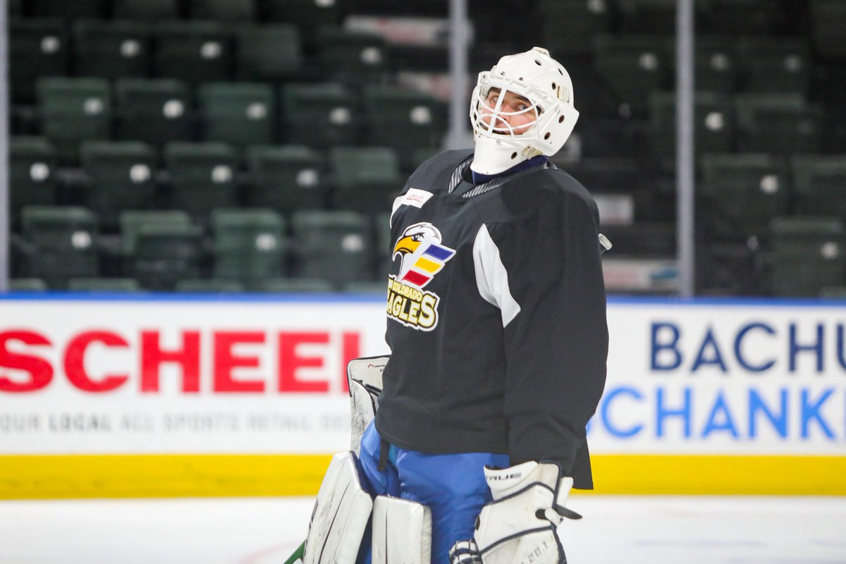ColoradoEagles's tweet photo. Hello, Jake Kupsky 👋

#EaglesCountry https://t.co/HsZYYTZOTn