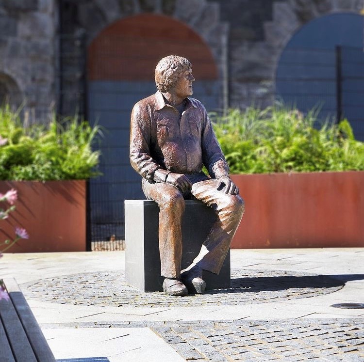 MonaghanTourism's tweet photo. #Castleblayney's proud musical heritage boasts showband era &amp; Eurovision superstars, and the legendary Big Tom ✨🎼

@DiscoverIreland @ancienteastIRL @castleblayneyie 
#monaghanbucketlist #monaghanmust #mymonaghan #makeabreakformonaghan #keepdiscovering #fillyourheartwithireland https://t.co/Bcxa5kLjaL
