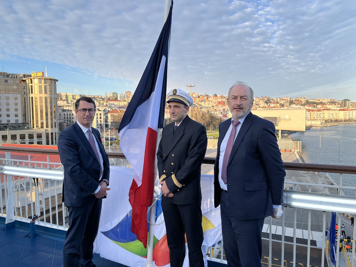 Riva_com's tweet image. 🇫🇷 Le Pavillon français flotte sur le Salamanca, le nouveau navire de Brittany Ferries 🚢 @bferriescorpo @BrittanyFerries bit.ly/3tDTULh