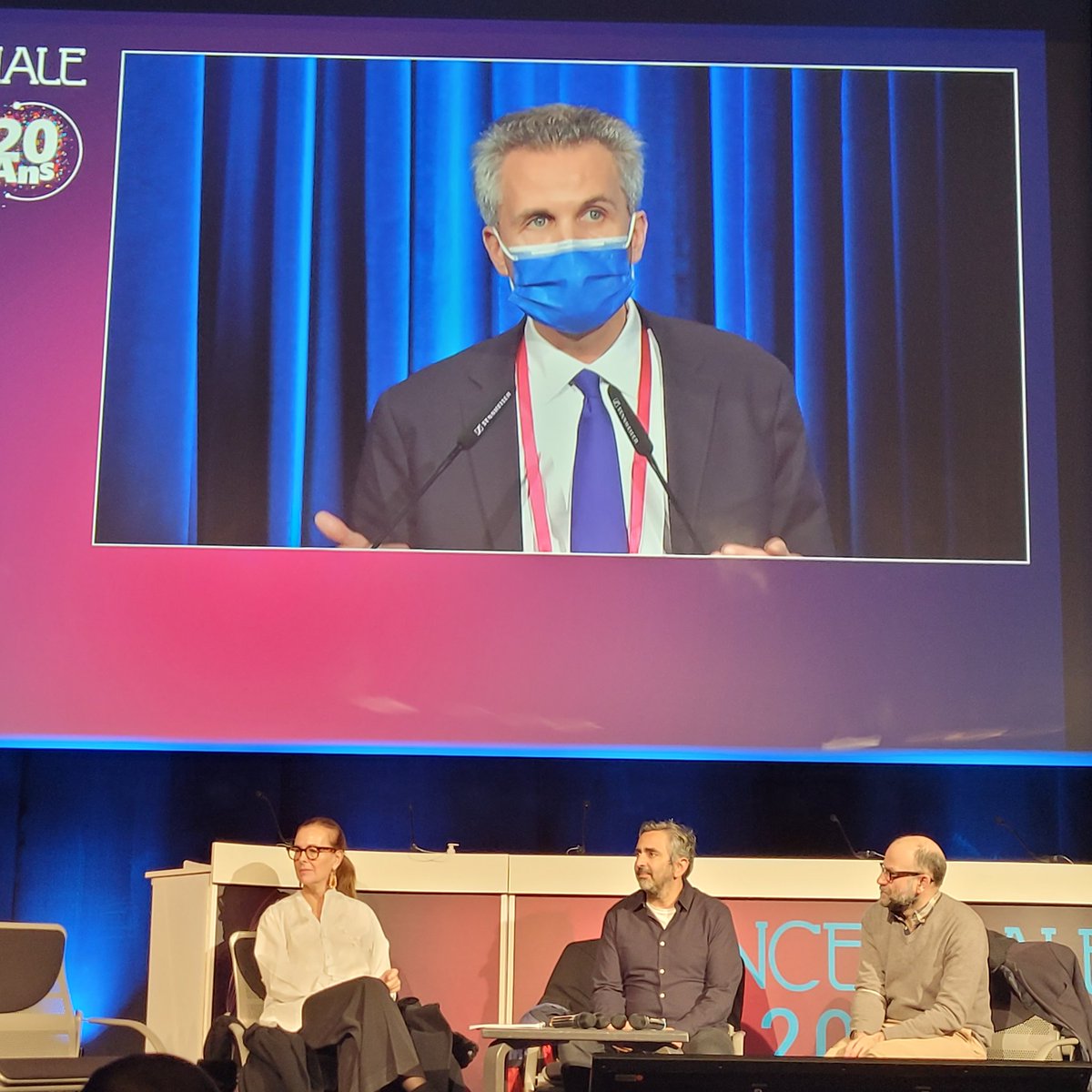 Grand entretien de l <a href="/encephaleonline/">L'Encephale online</a> autour la série #Entherapie d'<a href="/ARTEfr/">ARTE</a> avec Carole Bouquet, Éric toledano, Vincent Poymiro  et <a href="/PrGaillard/">Prof Raphael Gaillard</a> pour parler psychiatrie et santé mentale