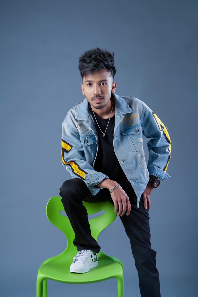 Next song’s poster soon …. <a href="/Rajfatehpurr/">Raj Fatehpur</a> <a href="/SunnyvikMusic/">Sunny Vik</a>