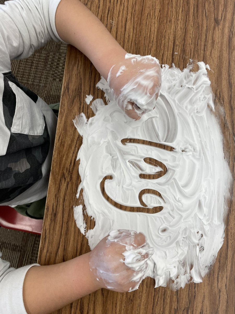 MrsHansenFRSD's tweet photo. Practicing our first grade glued sounds…with shaving cream!!! #RHRaccoons @FlemRarSchools @RobertHunterES @MrsHendricks https://t.co/2LLtofzVSw