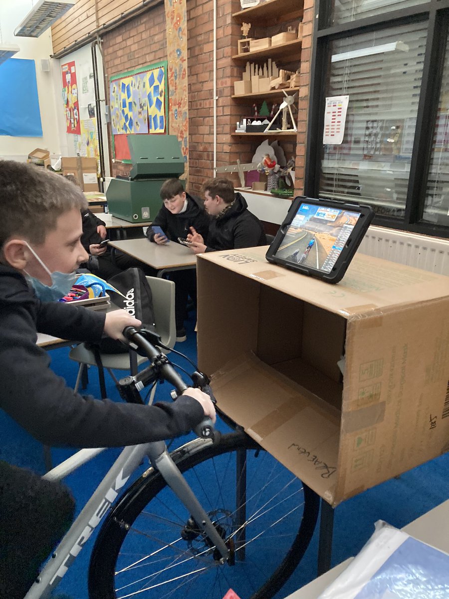 BraeviewG's tweet photo. Bike mechanics & speedway 500m sprint on zwift #sprinters #fastlegs @BraeviewAcademy @Braeview_PE https://t.co/lyaqfHzepq