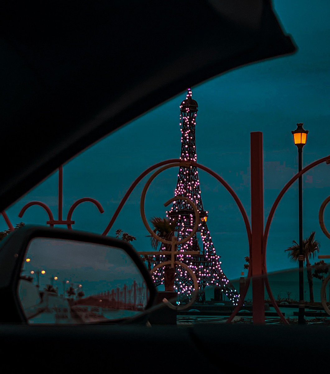 - و ليس ك #ضباء مثيل ، 
فِ غروبها و الجو العليل 🤍❄️