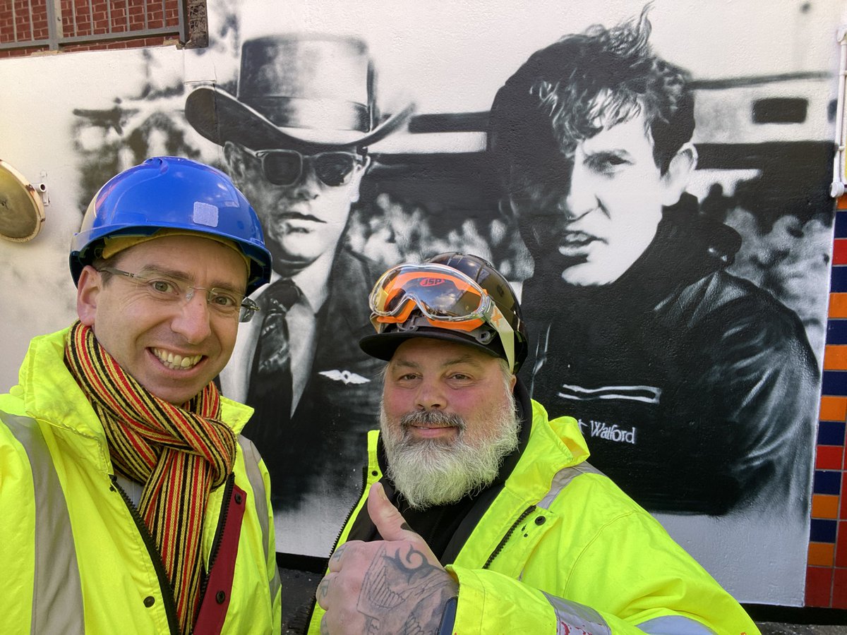 WatfordMayor's tweet photo. 💛 Great to see the progress being made on the Vicarage Rd subway. 

❤️ Fantastic example of a collaboration between @WatfordCouncil, @WatfordFC, @hertscc to make this happen. 

🖤 Really good to meet the talented team from @MurWalls https://t.co/1Slgnr3AFT