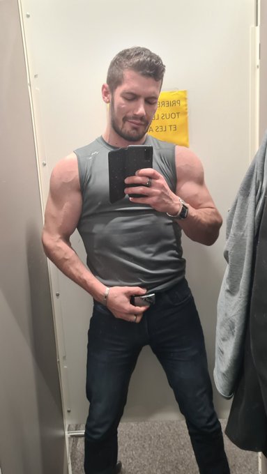 With or without ?  https://t.co/49xFcm29TS https://t.co/bXnzIF1dCc