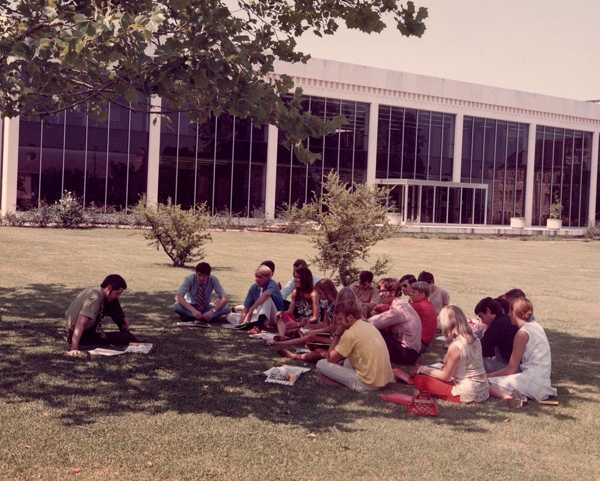 SouthwesternU's tweet photo. Good weather on campus sometimes means having class outside on the academic mall! Have you ever had a class that was held outside? Second picture from 1966 - Credit to @suspeccoll https://t.co/c7DTc9Jh7q