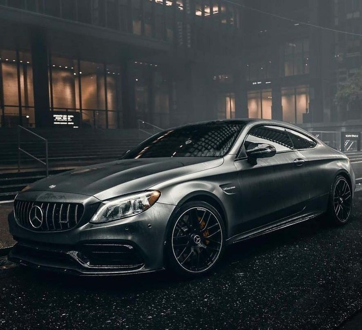 MercedesBenzUSA's tweet photo. Moody, broody, and still a thing of beauty. #AMG https://t.co/2EOJWKdEe2