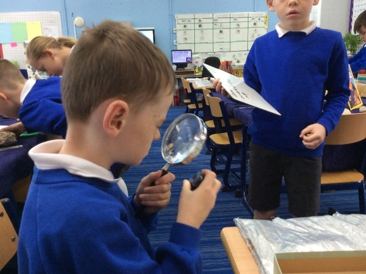 DCS_HQ's tweet photo. Year 3 pupils at Akrotiri Primary School, Cyprus, had a wonderful day exploring rocks, soil and learning about the structure of the Earth🌎to kick-start their geography learning #education #WednesdayMotivation https://t.co/D7SPiOI0uF