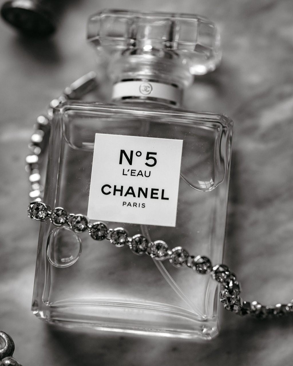 Chanel no 5 hi-res stock photography and images - Alamy
