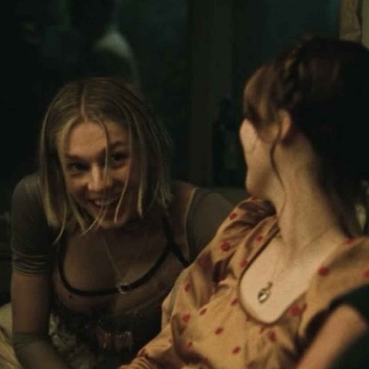 thinkerjuIes's tweet photo. jules vaughn is the most perfect girl in the world <3 https://t.co/hBNhn7EkHJ