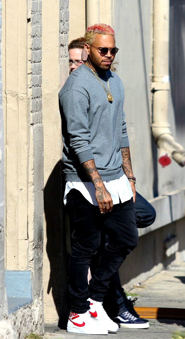 chris brown dressing style 2022 Chris Brown Outfits: Fashion Style Inspiration 2023
